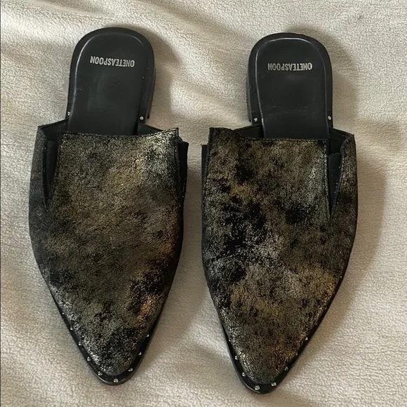 One Teaspoon Black Gold Crackled Metallic Nail Detailing Slip On Mules - Picture 3 of 15